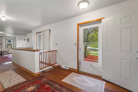 6607 Sutter Dr, Roscoe, IL 61073 photo 12