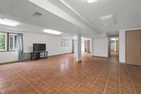 6607 Sutter Dr, Roscoe, IL 61073 photo 38