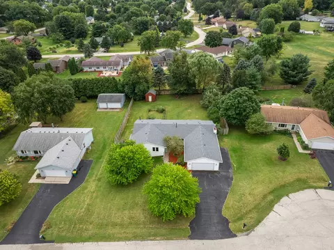 6607 Sutter Dr, Roscoe, IL 61073 photo 10