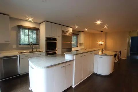 56 Pine Cir, Cary, IL 60013 photo 8
