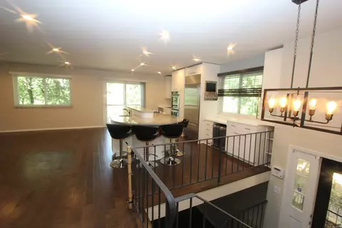 56 Pine Cir, Cary, IL 60013 photo 3