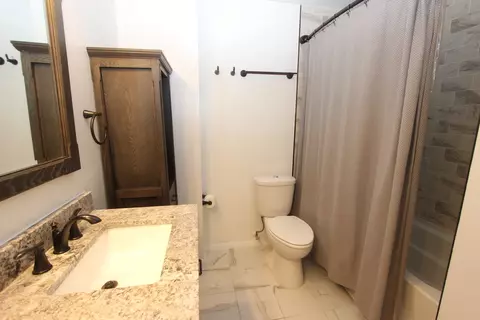 56 Pine Cir, Cary, IL 60013 photo 15