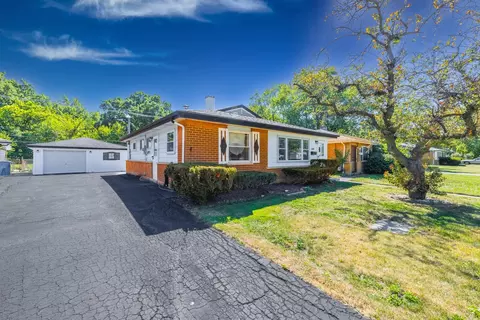 869 163rd St, Calumet City, IL 60409