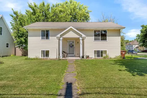201 W Jefferson St, Gardner, IL 60424