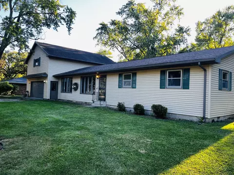 502 S Williams St, Forrest, IL 61741 photo 2