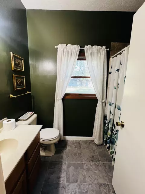 502 S Williams St, Forrest, IL 61741 photo 18