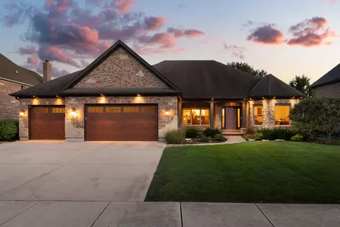 1725 Brian Grant Ct, Downers Grove, IL 60516