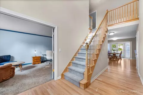 1008 Bristol Dr, Sycamore, IL 60178 photo 5