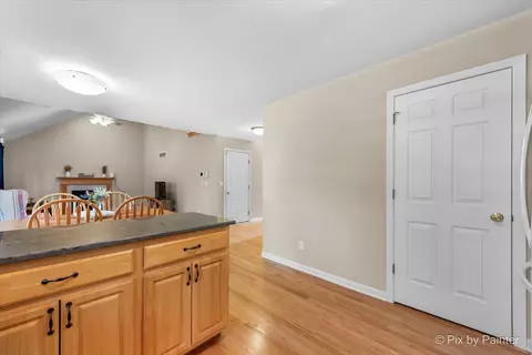 1008 Bristol Dr, Sycamore, IL 60178 photo 14