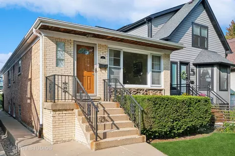 5110 W Argyle St, Chicago, IL 60630