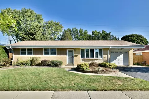 629 Gilbert Dr, Wood Dale, IL 60191