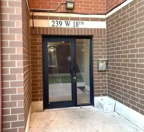 Exterior - 239 W 18th St #3A, Chicago, IL 60616 photo 2 of 2