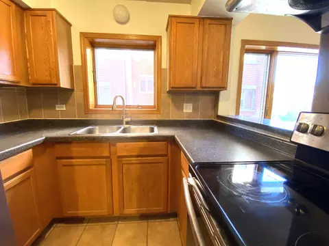 Kitchen - 239 W 18th St #3A, Chicago, IL 60616 photo 1 of 2