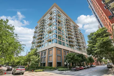 125 E 13th St #1114, Chicago, IL 60605