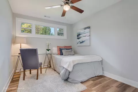 933 S 6th Ave, Des Plaines, IL 60016 photo 20