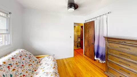 Bedroom - 589 N Willow Rd, Elmhurst, IL 60126 photo 2 of 2