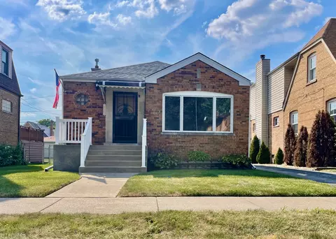 9834 S Avers Ave, Evergreen Park, IL 60805