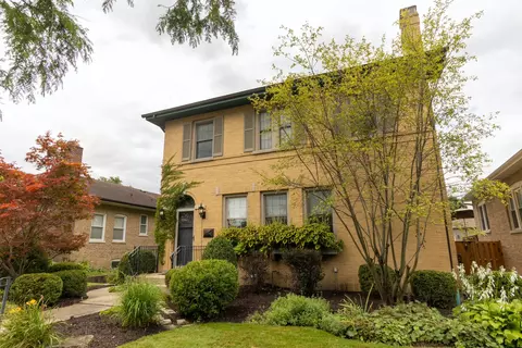 6944 N Osceola Ave, Chicago, IL 60631