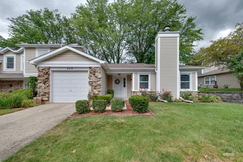 249 Hedgerow Dr, Bloomingdale, IL 60108