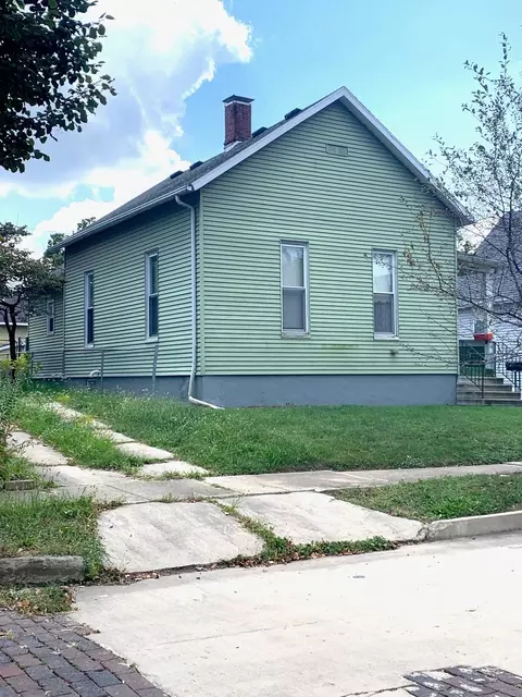 817 Monroe St, Bloomington, IL 61701 photo 19