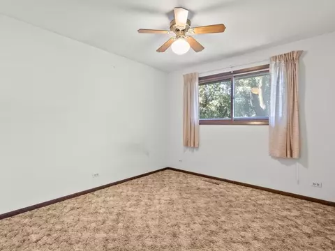 Bedroom - 334 S Walnut St, Itasca, IL 60143 photo 5 of 8