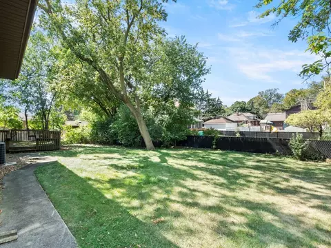 Exterior - 334 S Walnut St, Itasca, IL 60143 photo 5 of 6