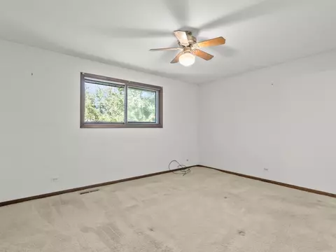 Bedroom - 334 S Walnut St, Itasca, IL 60143 photo 1 of 8