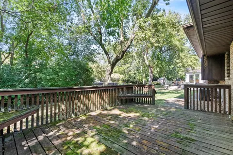 Exterior - 334 S Walnut St, Itasca, IL 60143 photo 4 of 6