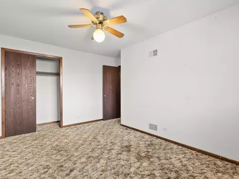 Bedroom - 334 S Walnut St, Itasca, IL 60143 photo 8 of 8