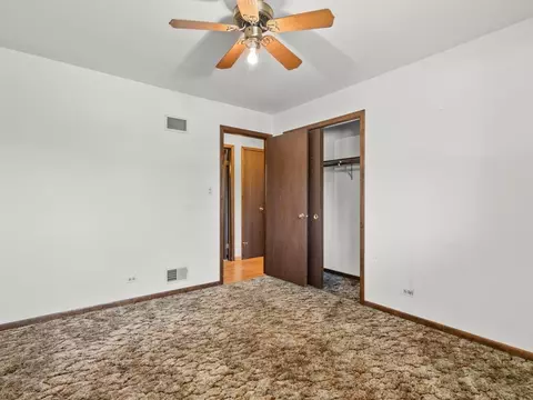Bedroom - 334 S Walnut St, Itasca, IL 60143 photo 4 of 8