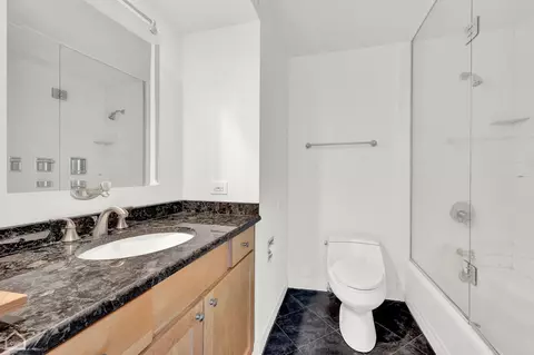 180 E Pearson St #6404, Chicago, IL 60611 photo 28