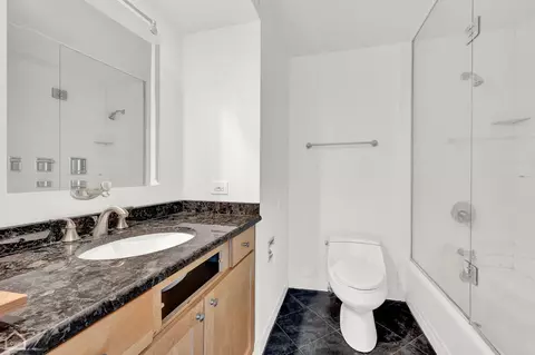 180 E Pearson St #6404, Chicago, IL 60611 photo 33