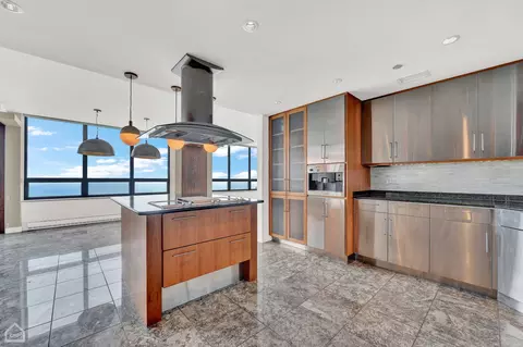 180 E Pearson St #6404, Chicago, IL 60611 photo 9