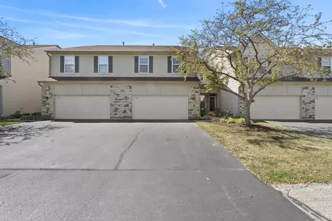 654 Shakespeare Dr, Grayslake, IL 60030