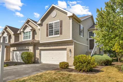 1972 Fountain Grass Cir, Bartlett, IL 60103
