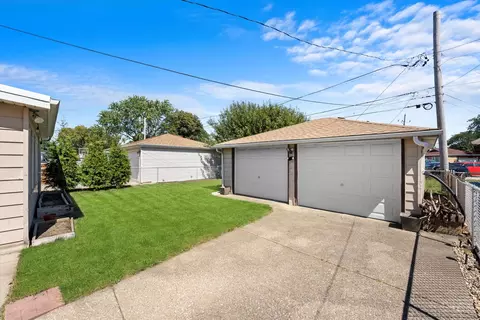Exterior - 4347 Custer Ave, Lyons, IL 60534 photo 10 of 10