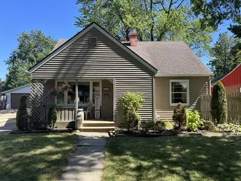 917 Roncevalles Ave, Rockford, IL 61107