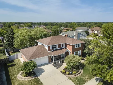 12808 S Circle Pkwy, Palos Park, IL 60464
