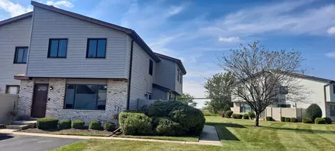 1083 Southgate Rd, New Lenox, IL 60451