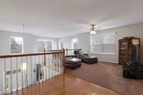 324 Cassidy Ln, Elgin, IL 60124 photo 13