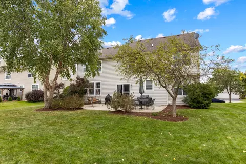 324 Cassidy Ln, Elgin, IL 60124 photo 24