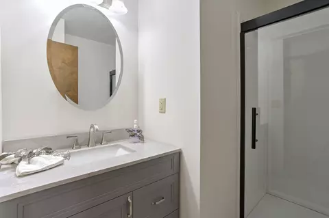 Bath - 3269 County Road 1600 E, Rantoul, IL 61866 photo 2 of 3