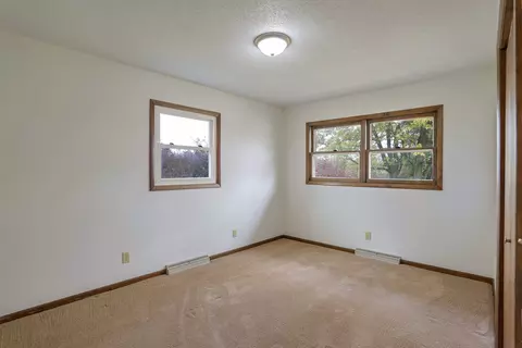 Bedroom - 3269 County Road 1600 E, Rantoul, IL 61866 photo 5 of 6