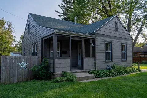 912 Cooper St, Dixon, IL 61021 photo 3
