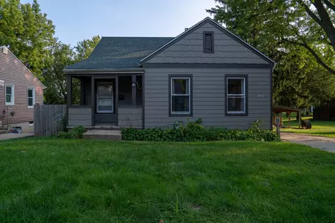 912 Cooper St, Dixon, IL 61021 photo 2