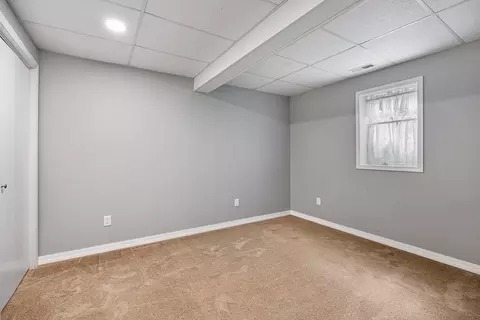 Bedroom - 33 Arbor Ct, Bloomington, IL 61704 photo 6 of 7