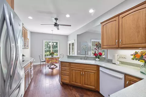 Kitchen - 33 Arbor Ct, Bloomington, IL 61704 photo 5 of 6