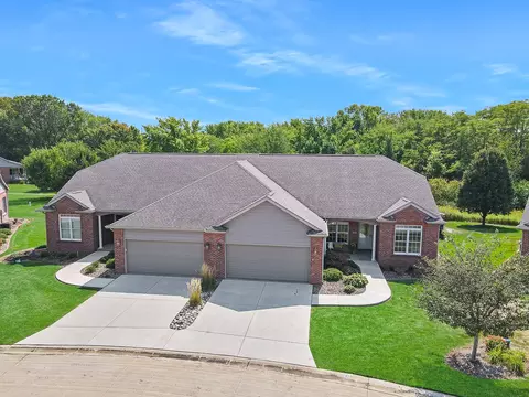 View/Area - 33 Arbor Ct, Bloomington, IL 61704 photo 3 of 3