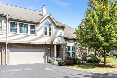 1512 Barrymore Dr #1512, Darien, IL 60561