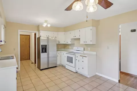 3605 Dixon Dr, Morris, IL 60450 photo 7